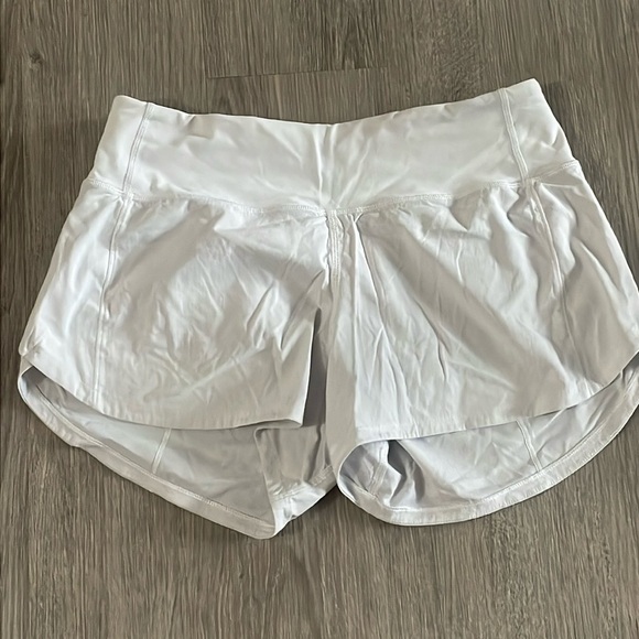 lululemon athletica Pants - Lululemon Speed Up Low-Rise Lined Shorts Size 6